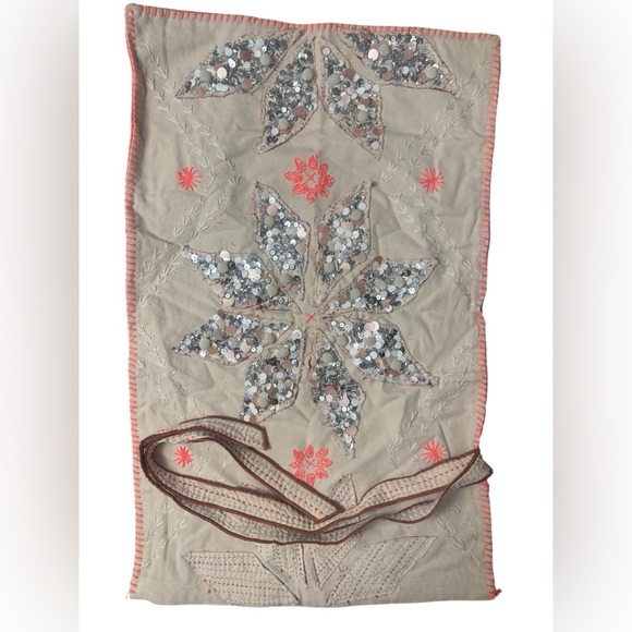 NWOT Free People Holiday Snowflake Embellished Holiday Gift Sack - Picture 4 of 4